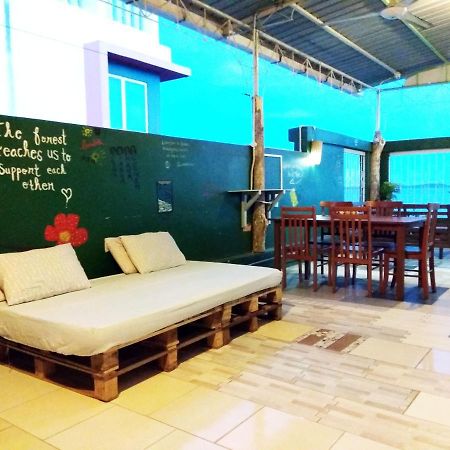 Sandakan Backpackers Hostel Bagian luar foto