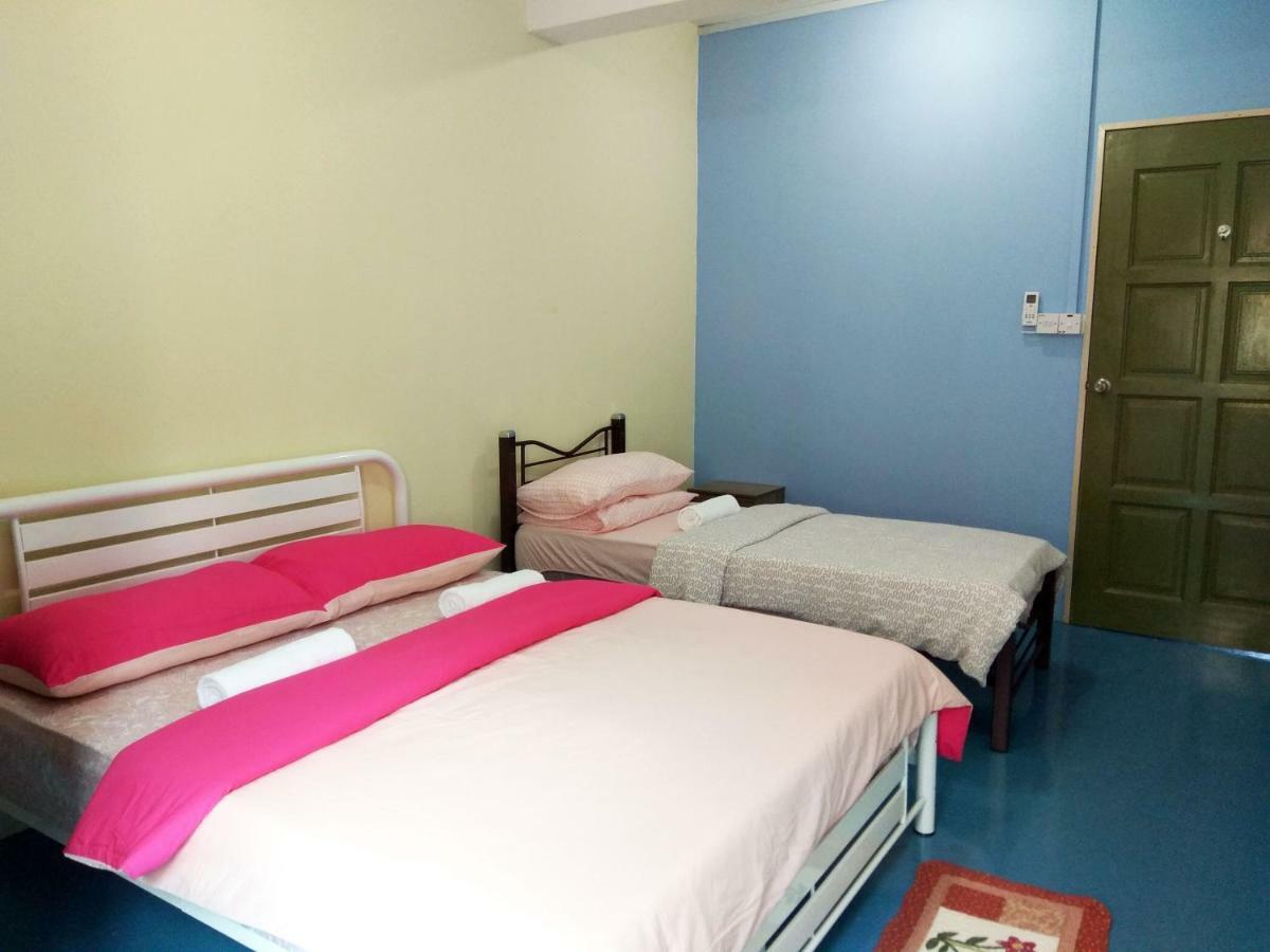 Sandakan Backpackers Hostel Bagian luar foto