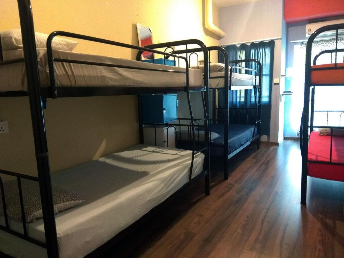 Sandakan Backpackers Hostel Bagian luar foto